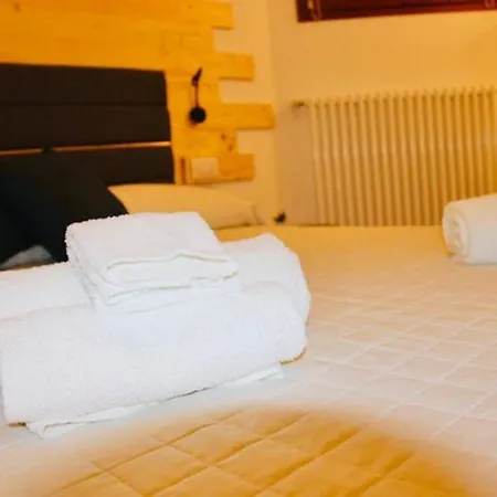 Residenza Santa Chiara 招待所