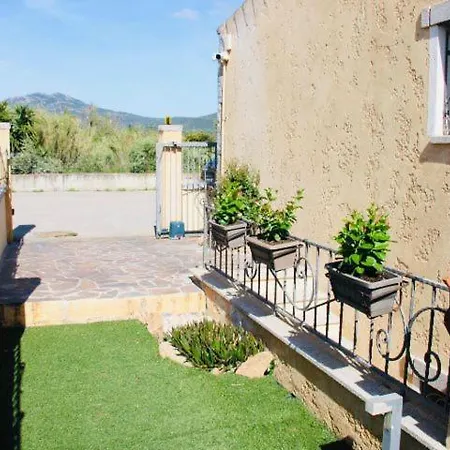 Pensión Residenza Santa Chiara 3*